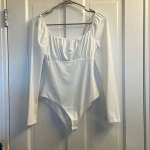 Princess Polly NWOT white bodysuit 4 still has lining